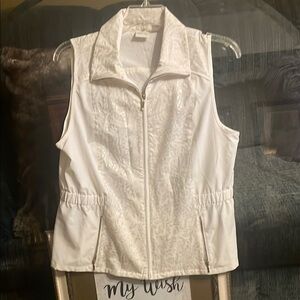 Zenergy White Zip-Up Vest